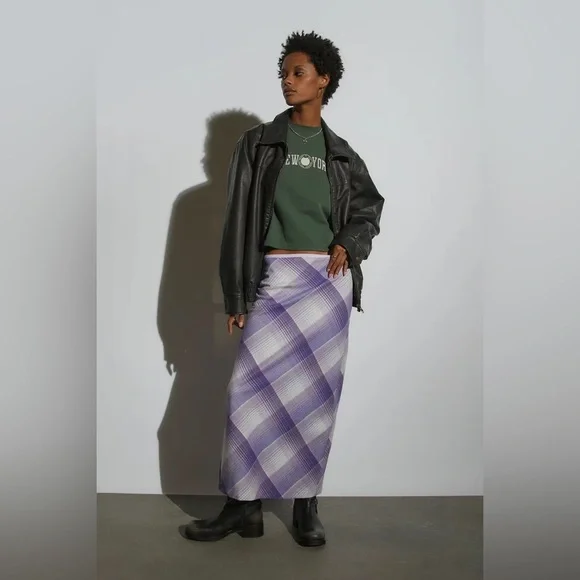 Urban Outfitters Skirts Uo Janelle Midrise Midi Skirt Poshmark